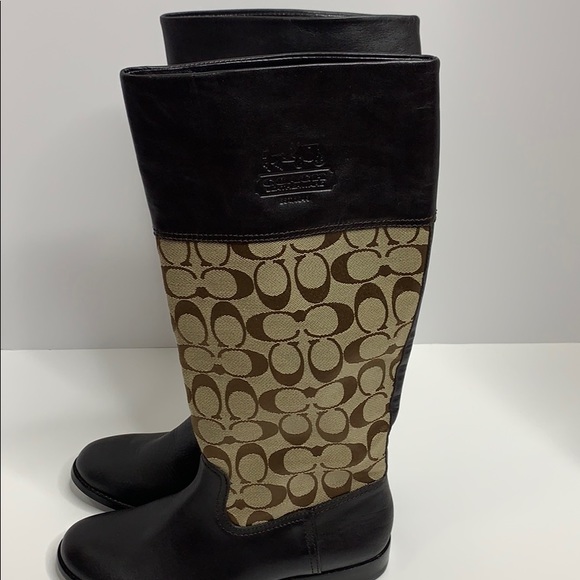 Used coach signature style boots - Picture 4 of 8